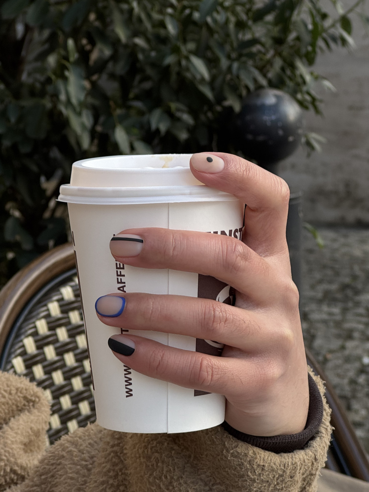 Як зберегти манікюр довше: поради nail-спеціалістки