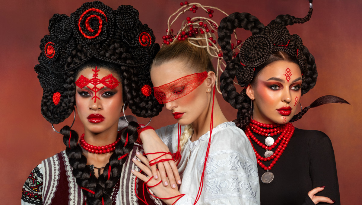 Конкурсна робота, створена для NAHA (North American Hairstyling Awards), США.