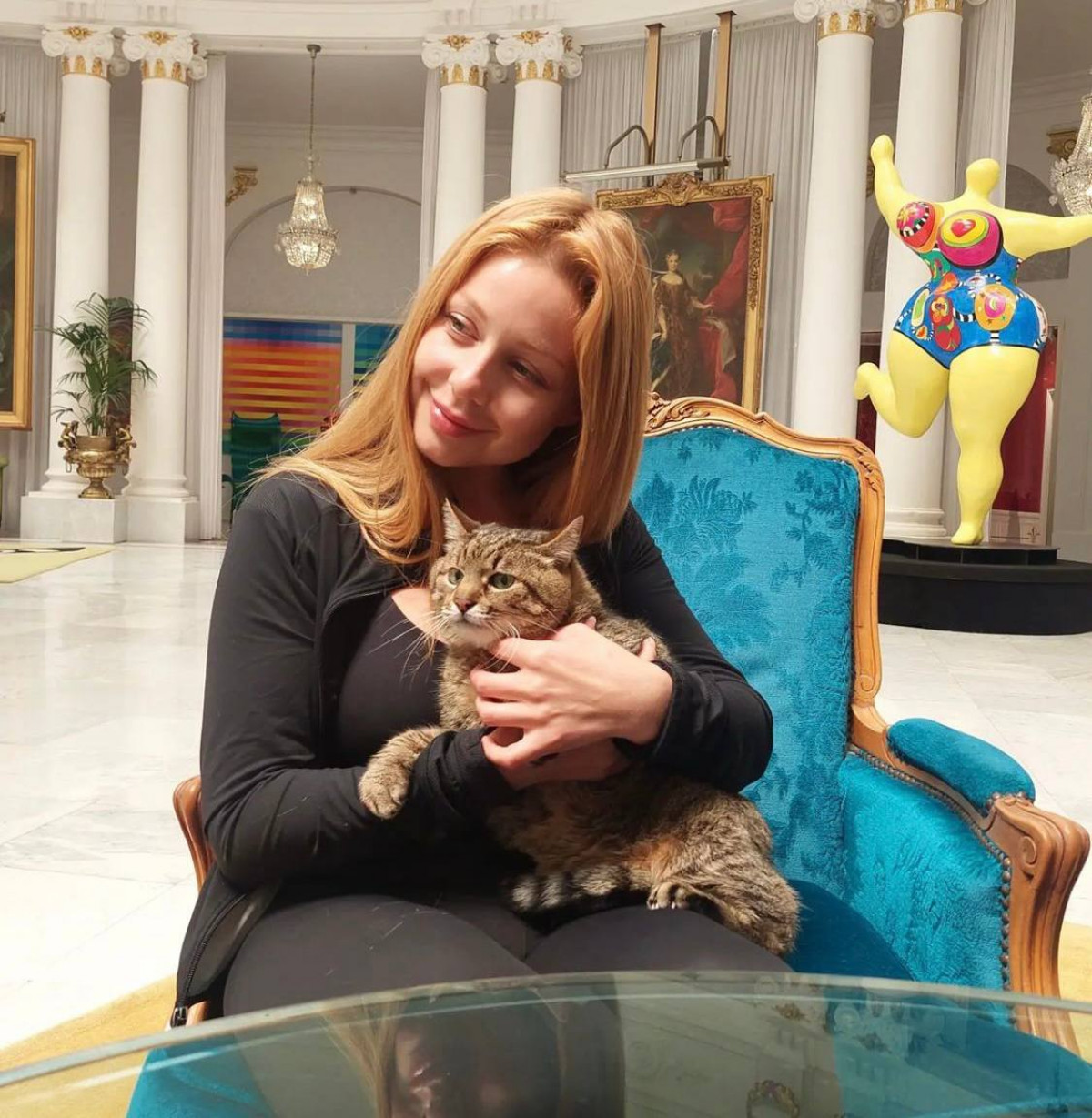 Тина Кароль познакомилась с котом Степаном 