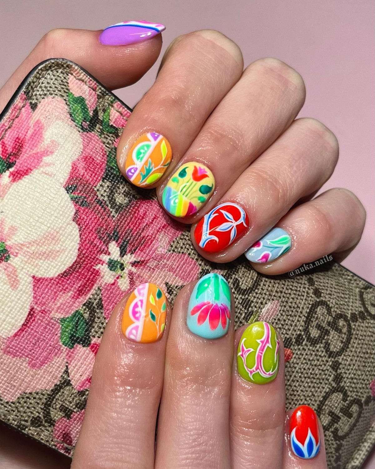 тренди манікюру 2024 весна фото 8