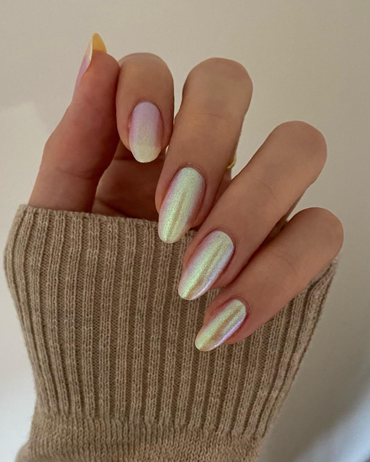 модный маникюр весна 2024 фото 5