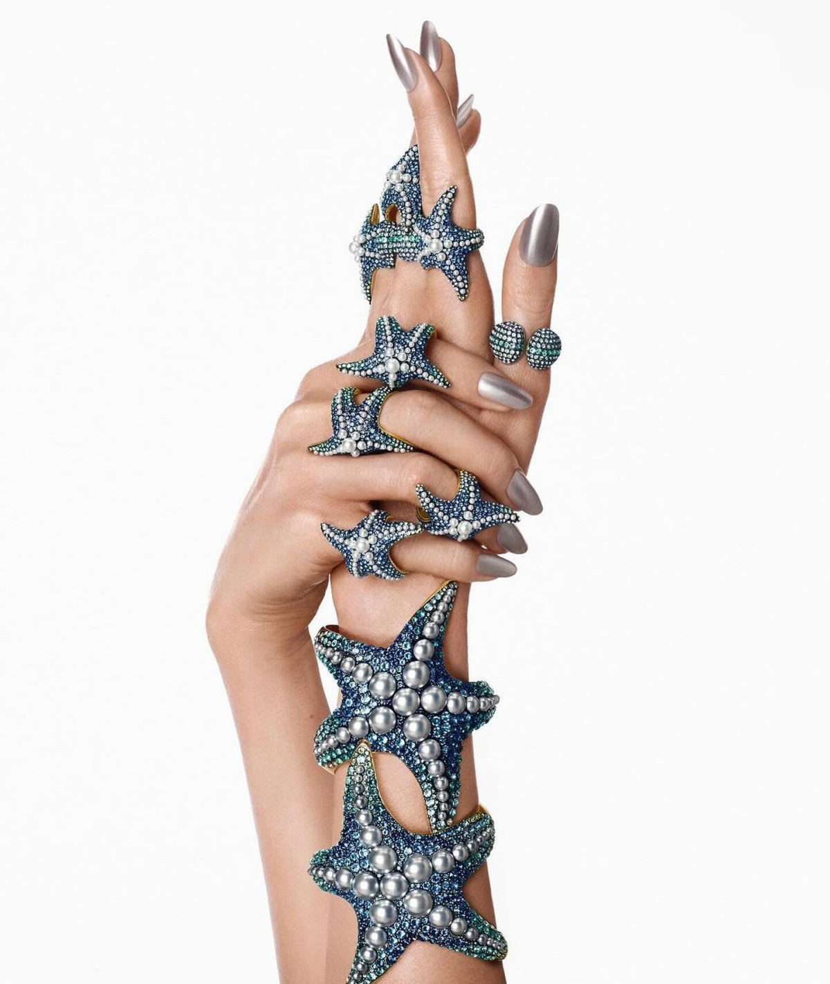 модный маникюр весна 2024 фото 6