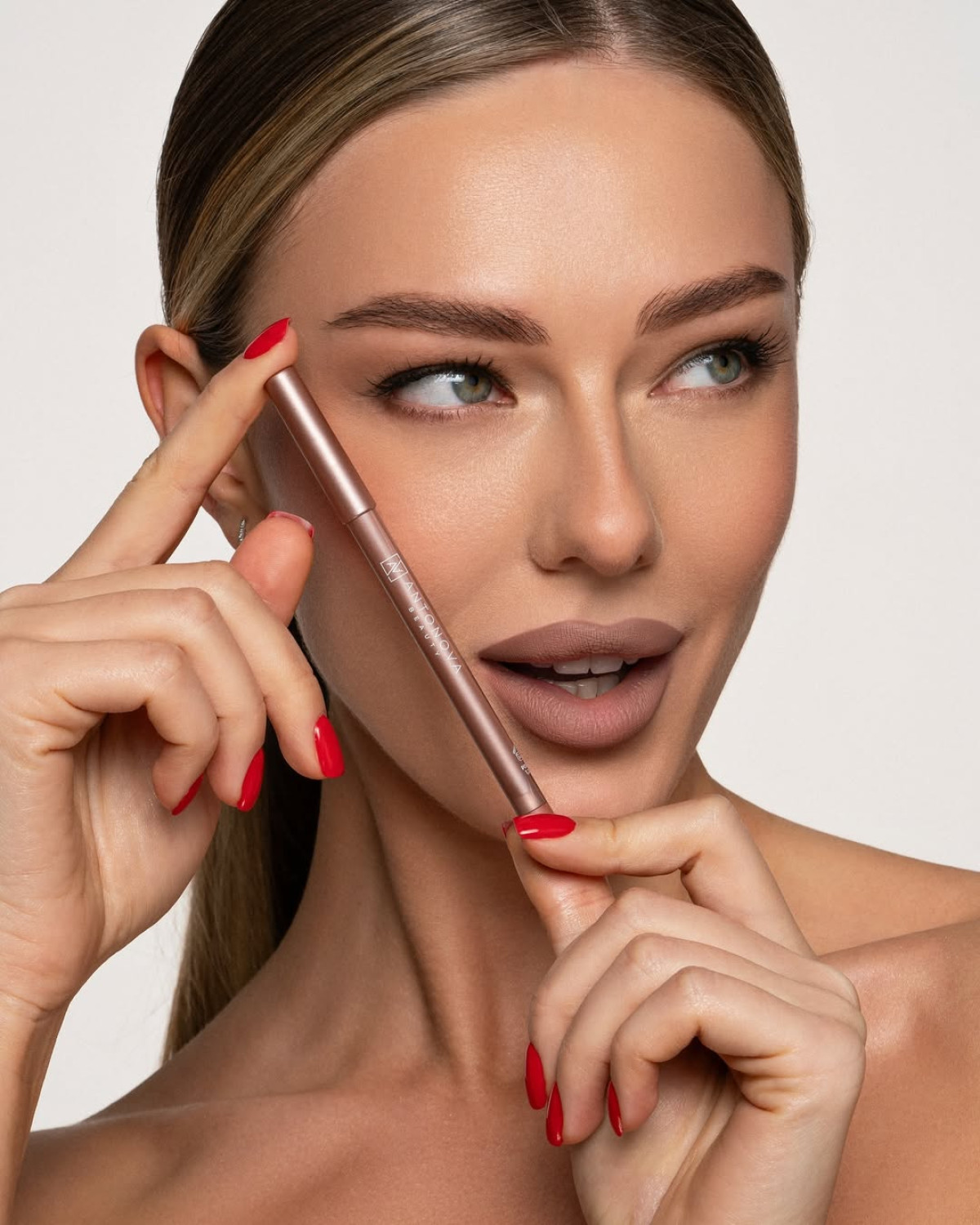 як зробити натуральний макіяж