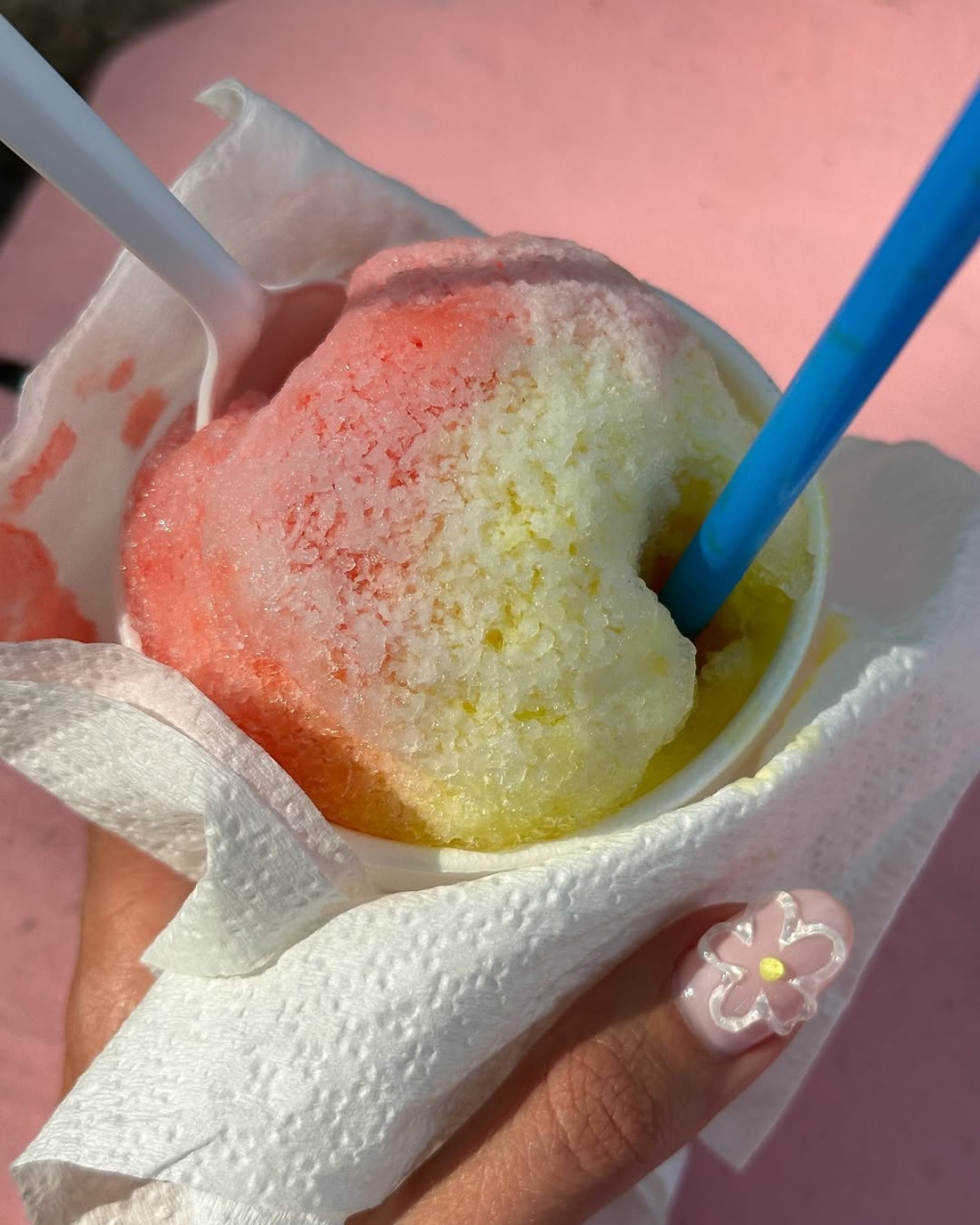 манікюр весна тренди 2026 фото 5