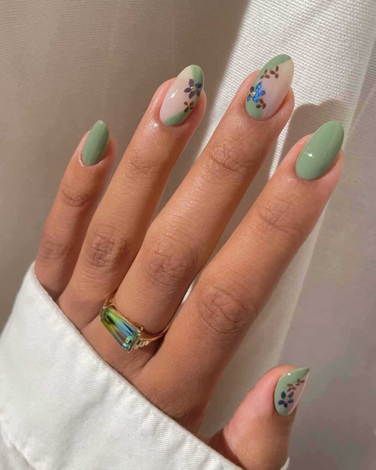 модний весняний манікюр 2026 фото 9