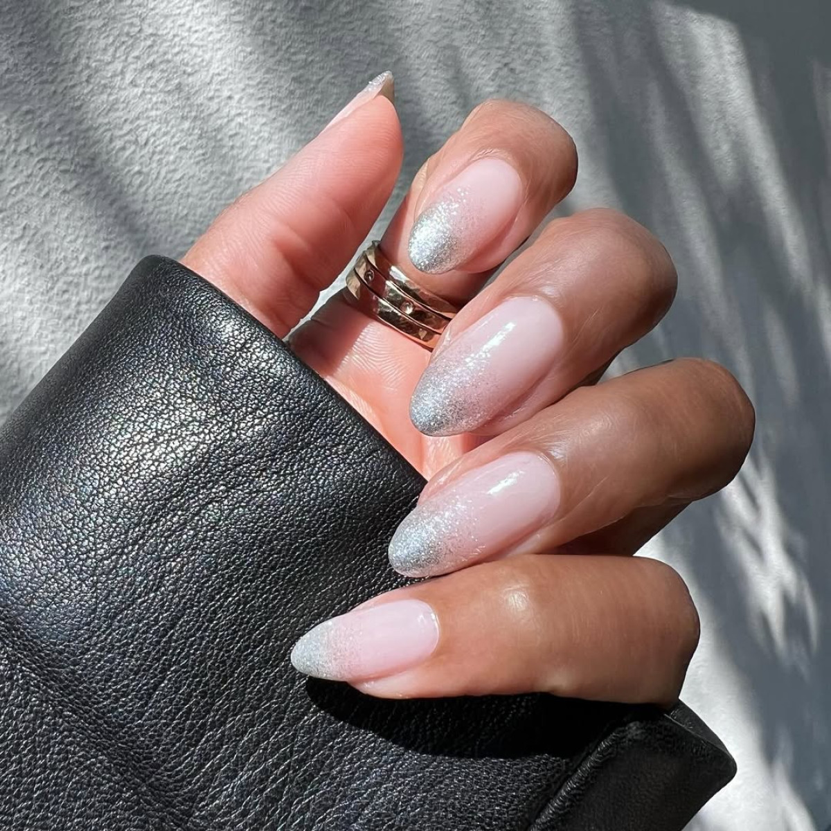 новорічний манікюр 2026 фото 1