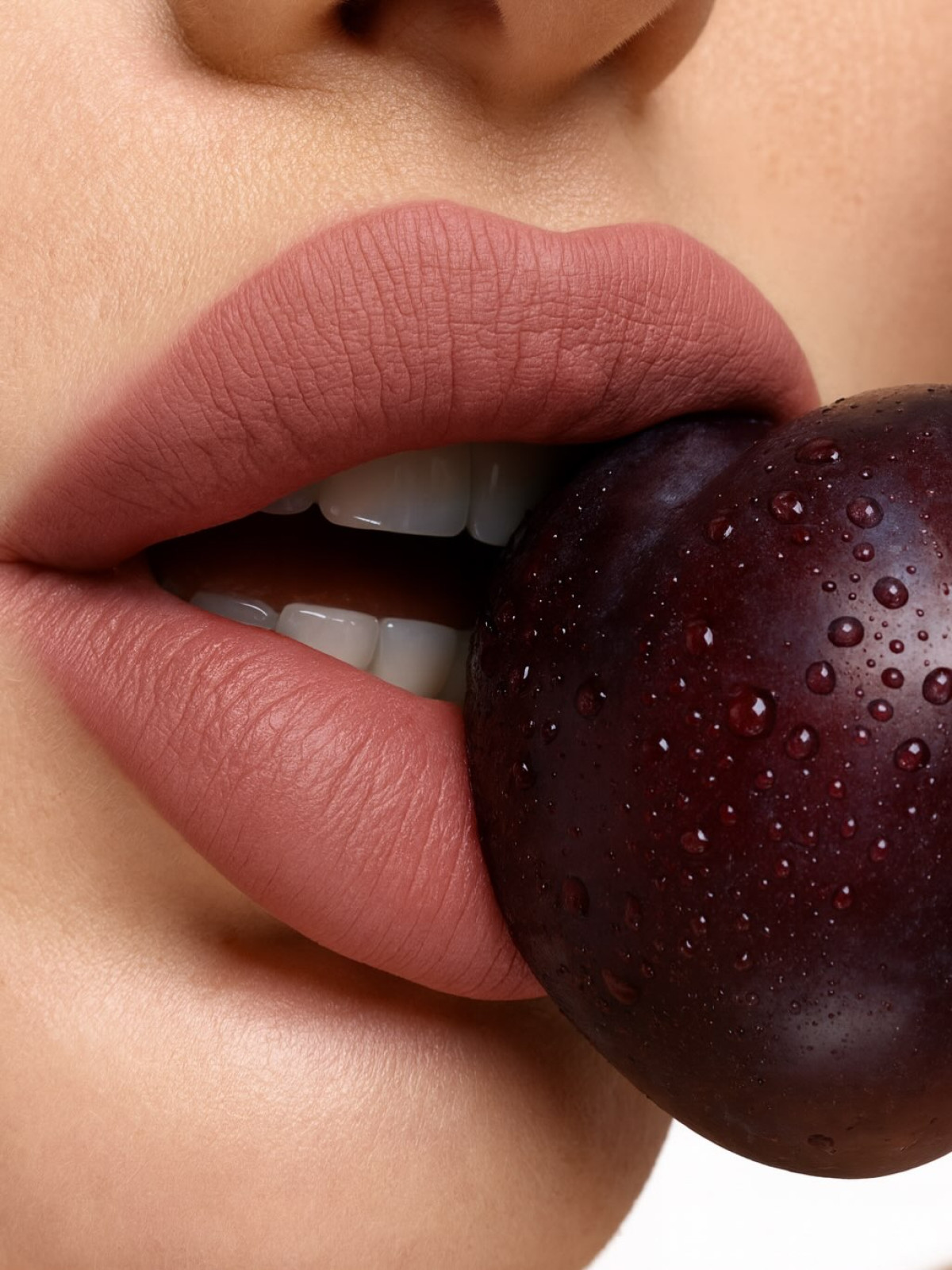 Яка послідовність макіяжу?