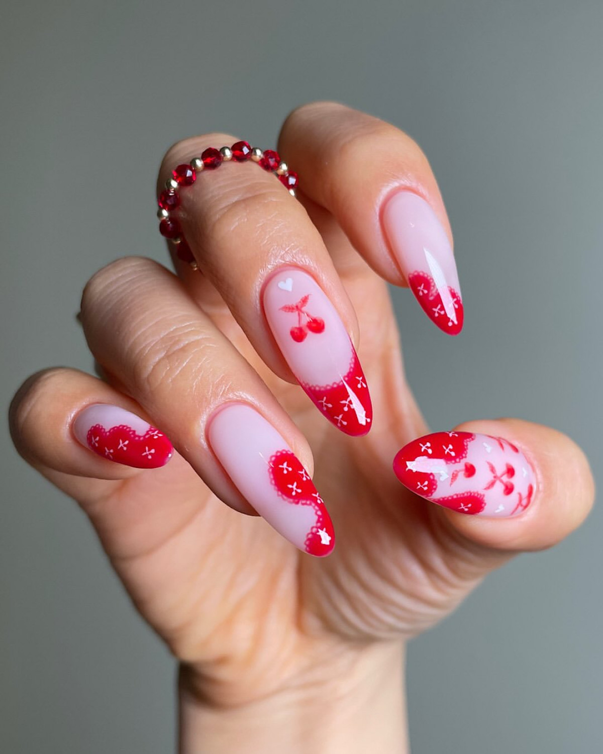 Манікюр на День закоханих 2026 фото 8