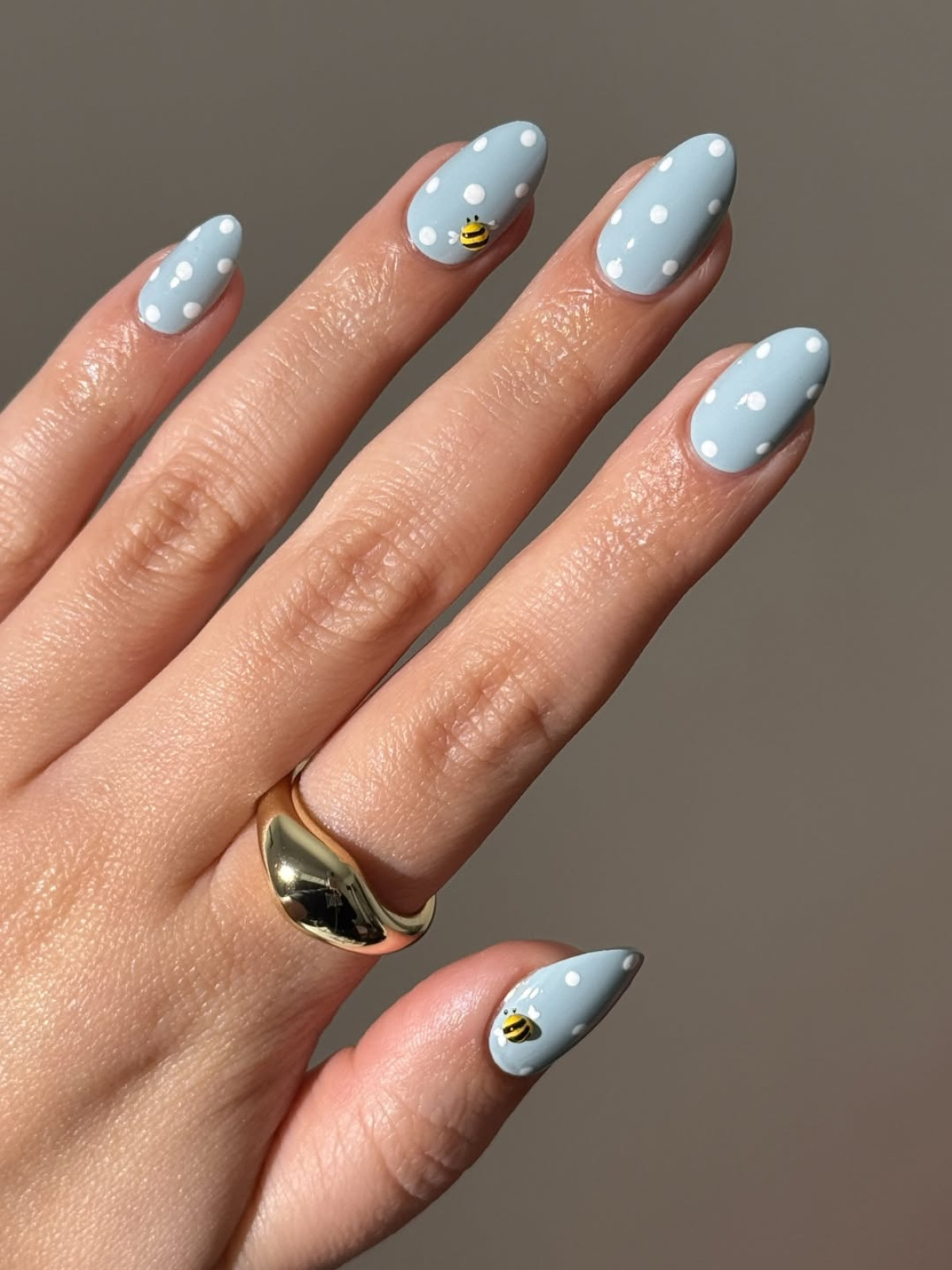 весна манікюр тренди 2026