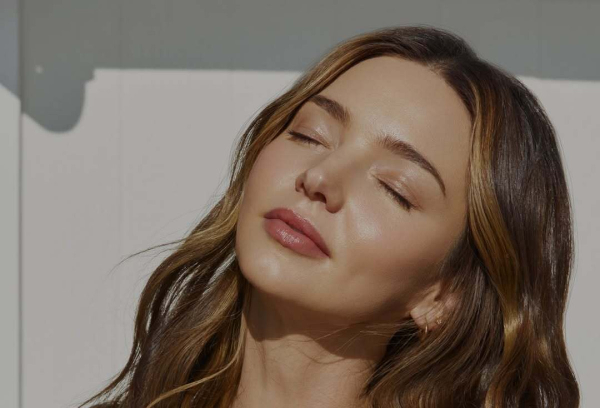 AHA та BHA кислоти: навіщо потрібні, як та коли використовувати