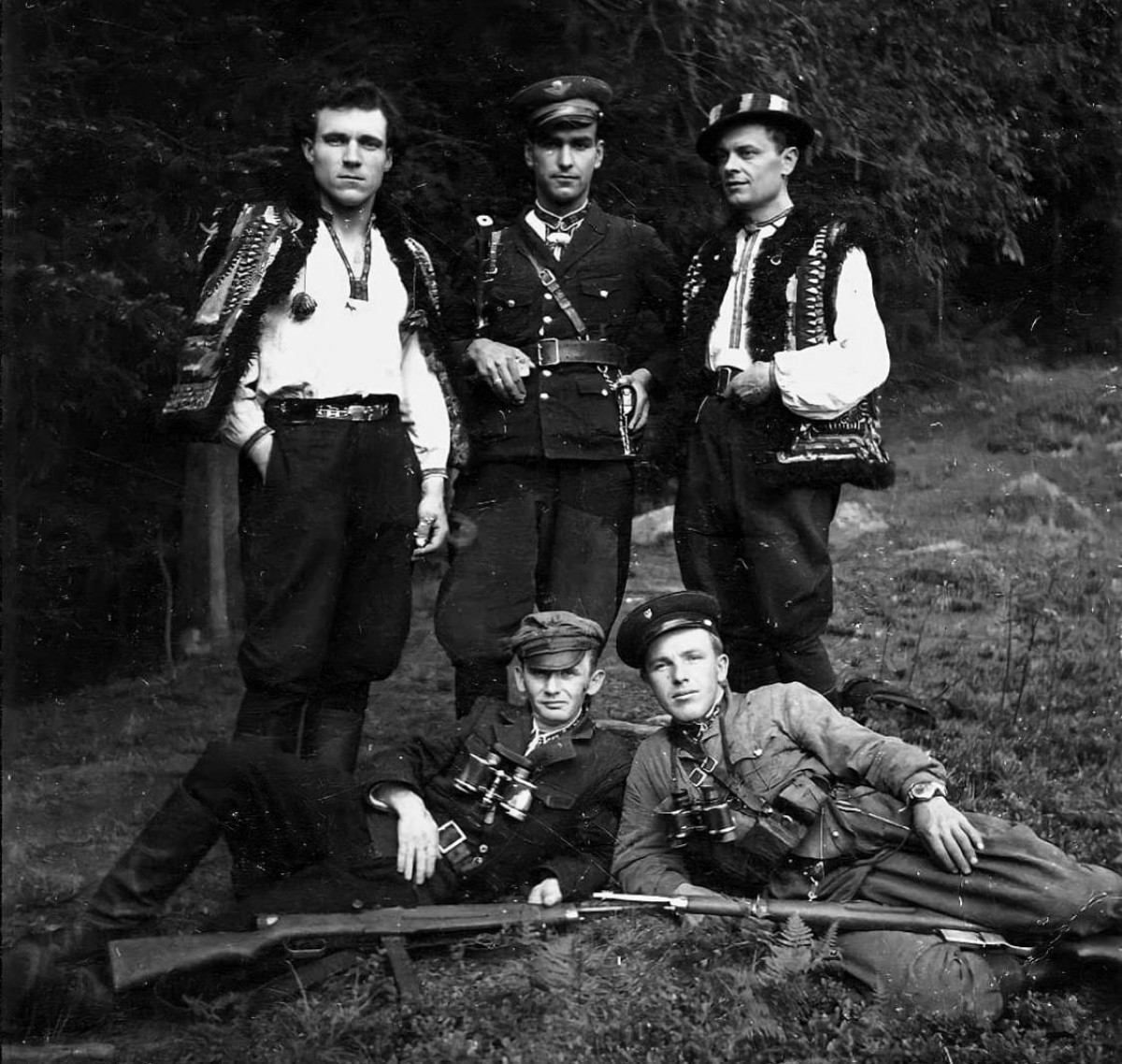 Архивные фото украинских военных