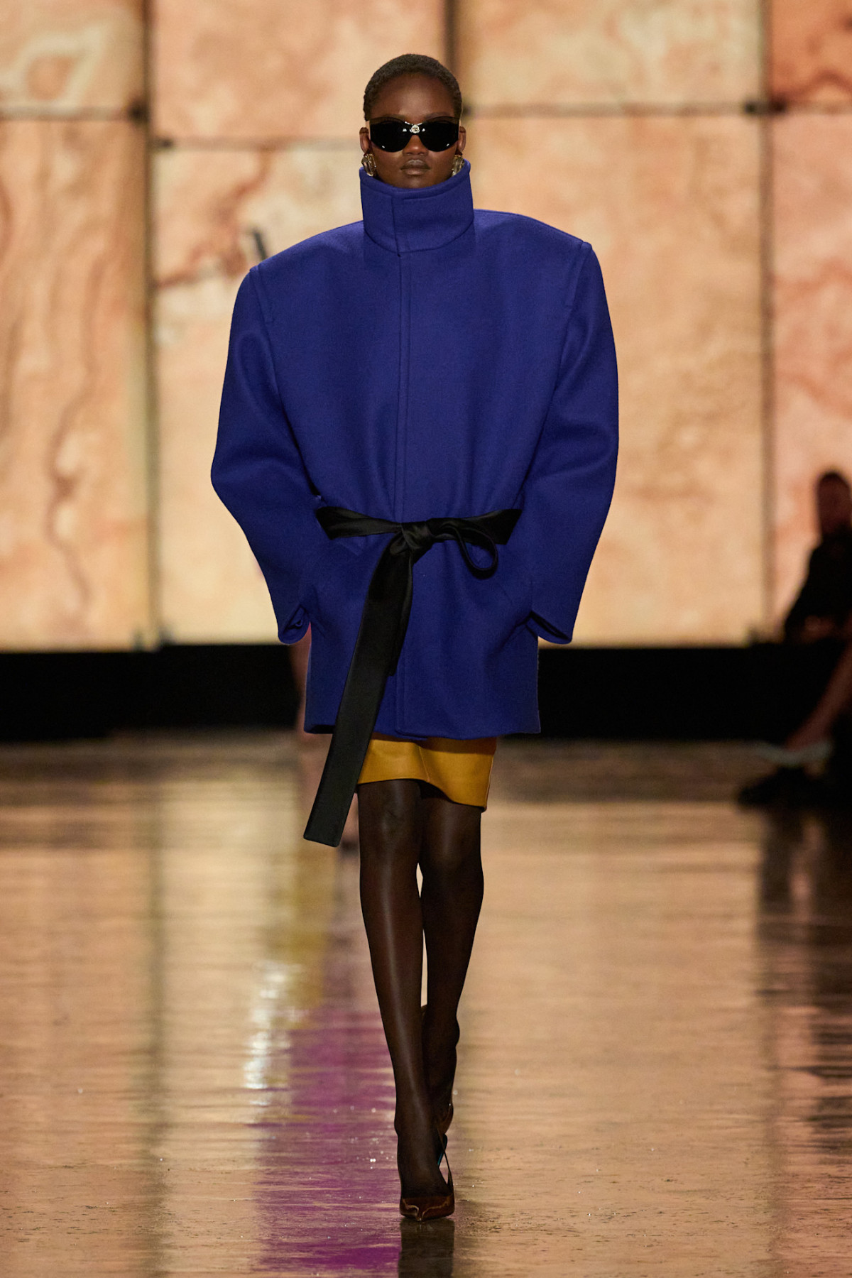 об’ємні пальта на зиму