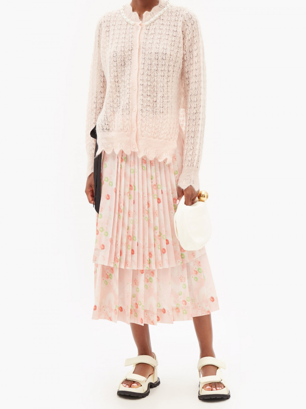 одежда на август