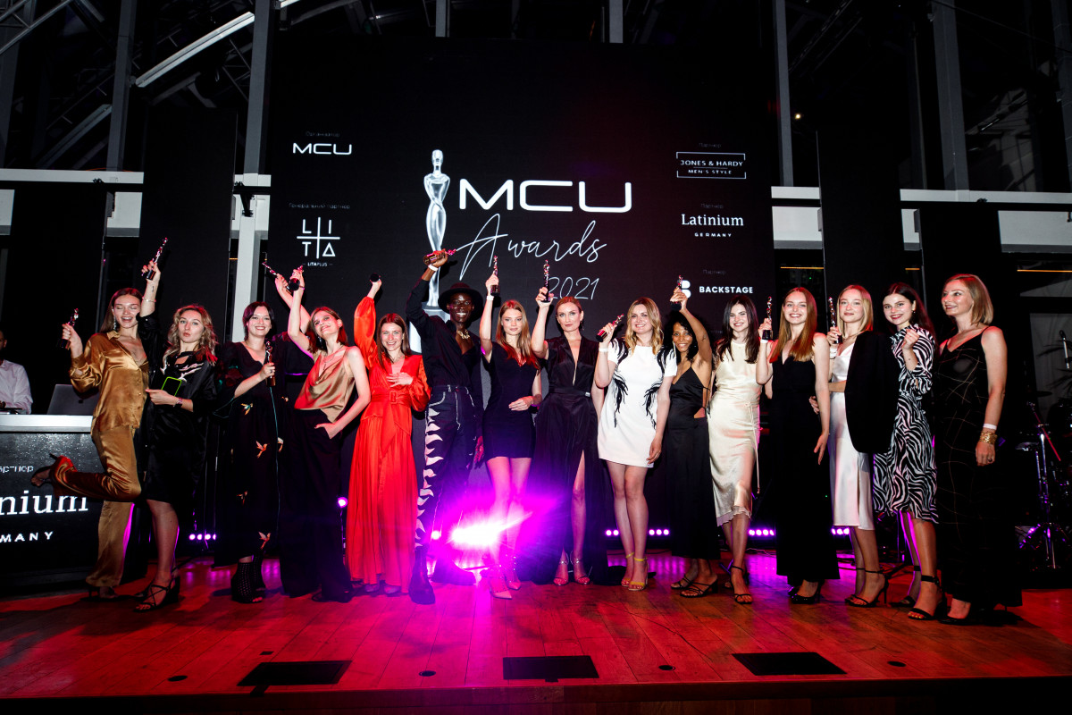 17 июня 2021 года в ресторанном комплексе QUEEN состоялось награждение победителей Национальной профессиональной премии в области модельного бизнеса MCU AWARDS. 
