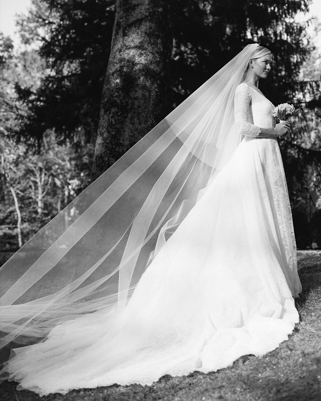 свадебное платье Карли Клосс